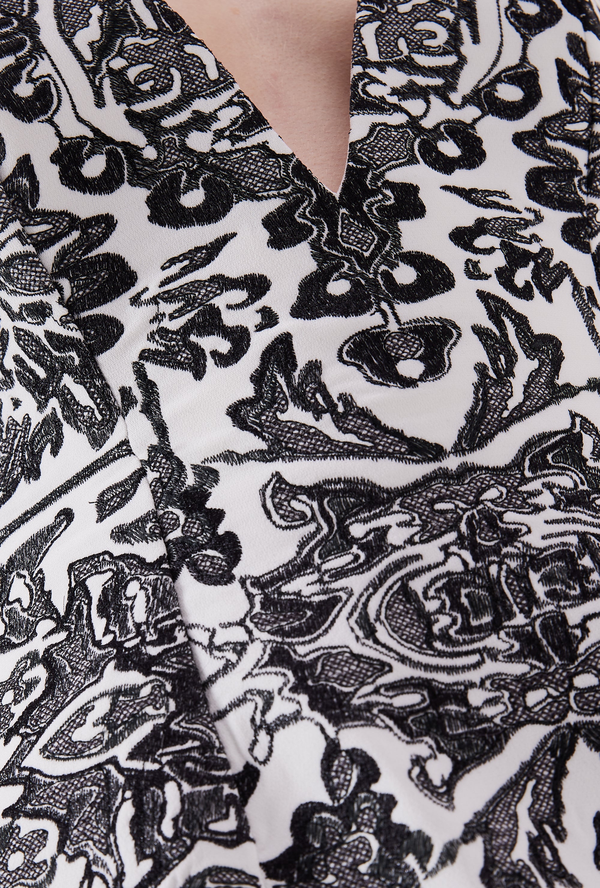 Cora Strapless Dress in Black & White Elysium
