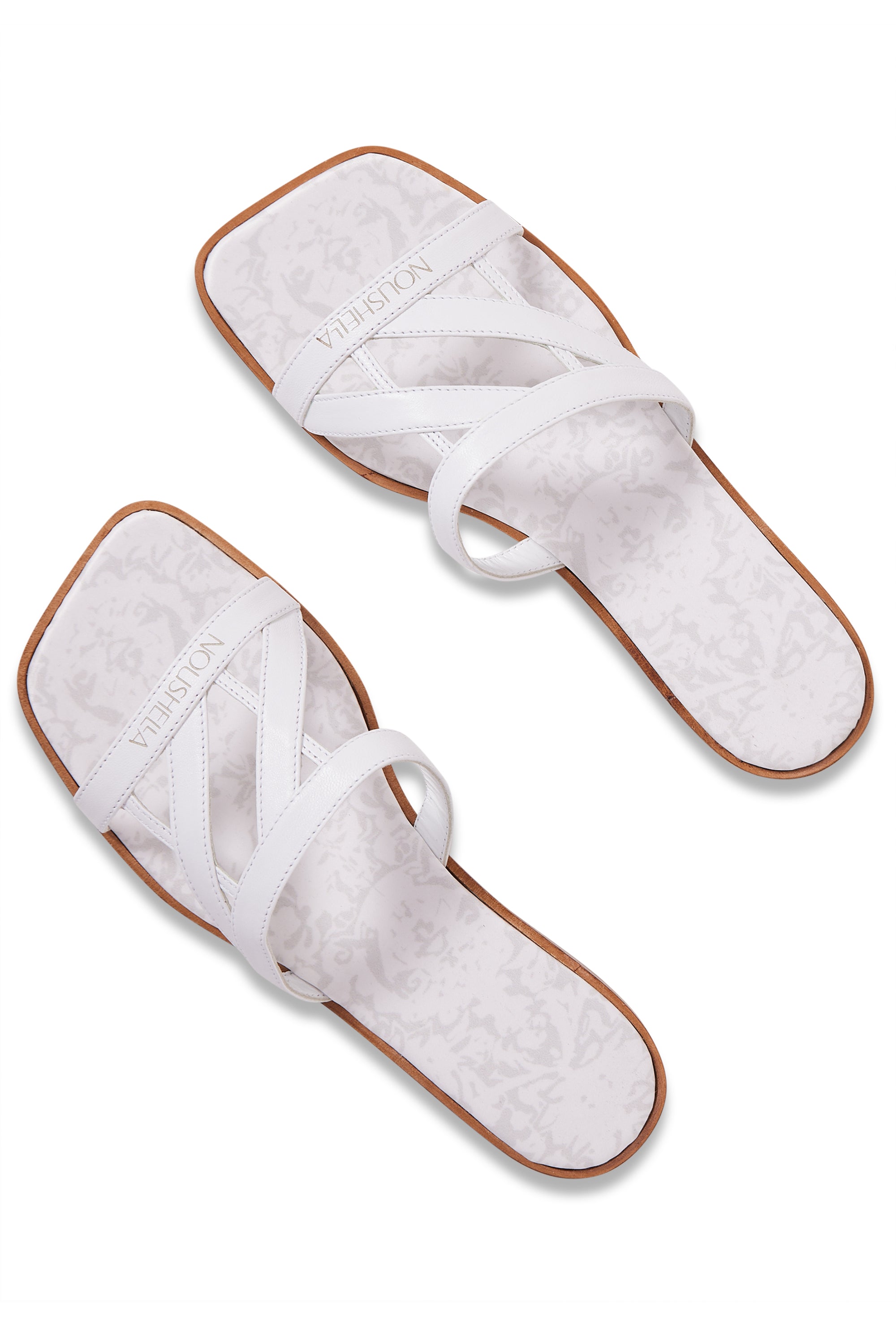 NOUSHELLA Slides in White