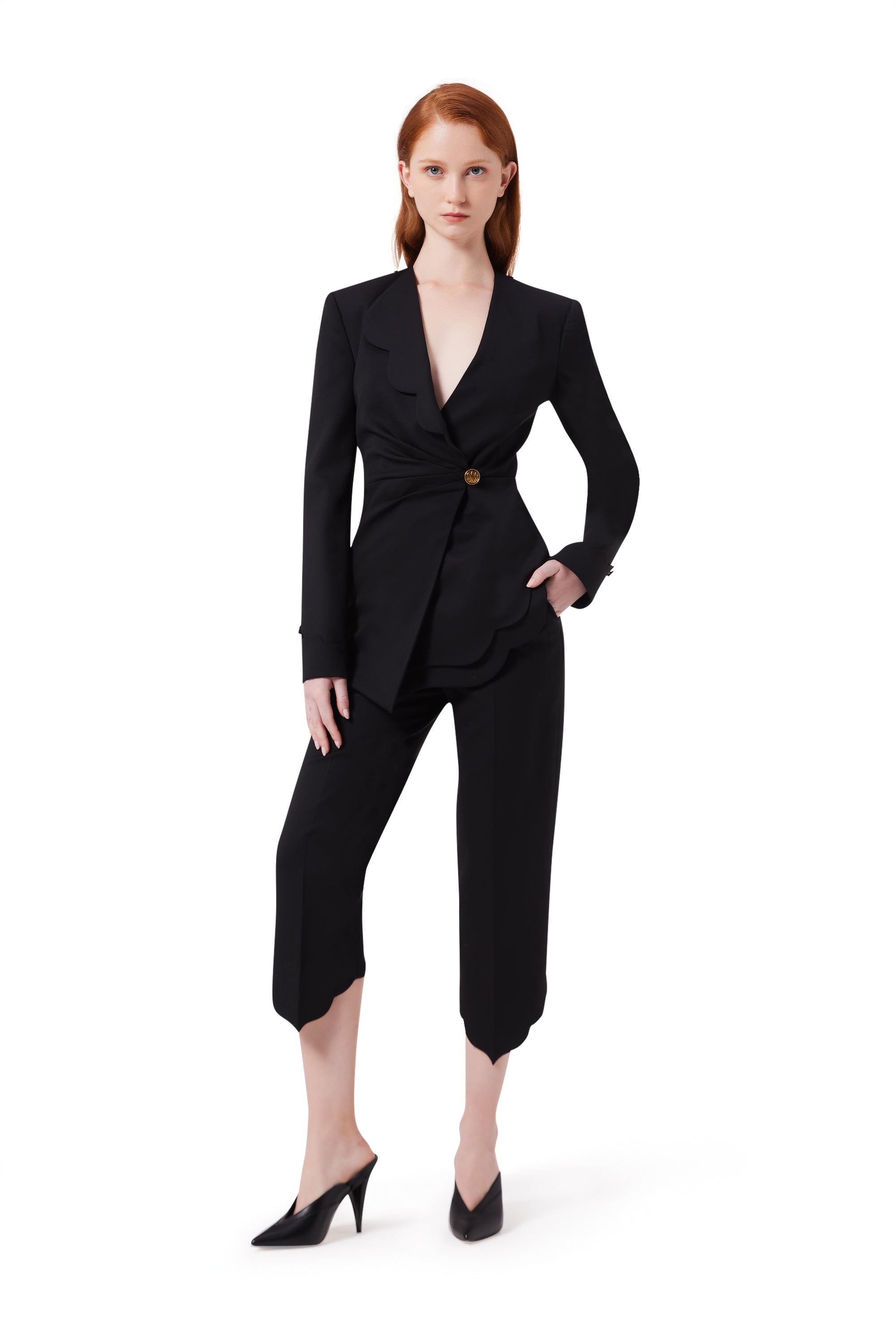 Bract Suit in Black